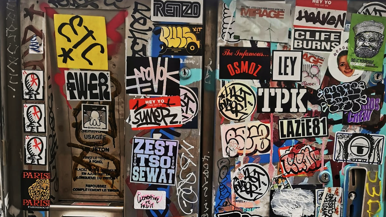 Stickers Eggshell Personnalisés — Noir & Blanc